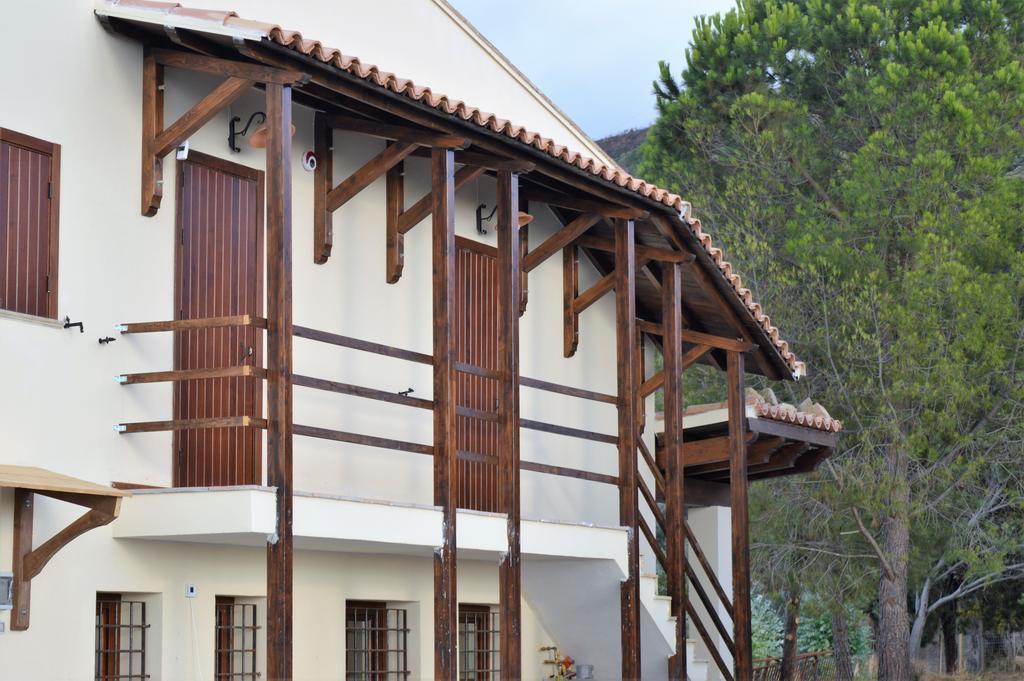 Agriturismo Pattina Villa Pettineo Exterior photo